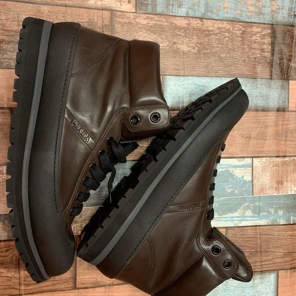 PRADA 4T 2610 CALF PLUME MORO
Size 10 (US 11) - Picture 4 of 9